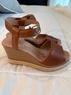 Sperry Tan Leather Espadrille Wedge Sandals with Ankle Buckle